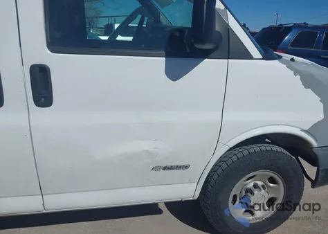 2006 Chevrolet Express Work Van из США, поврежденный, VIN 1GCGG25V261156957